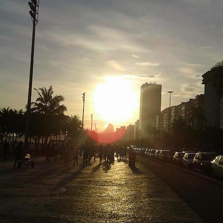 Copacabana Uma Quadra Da Praia リオデジャネイロ エクステリア 写真